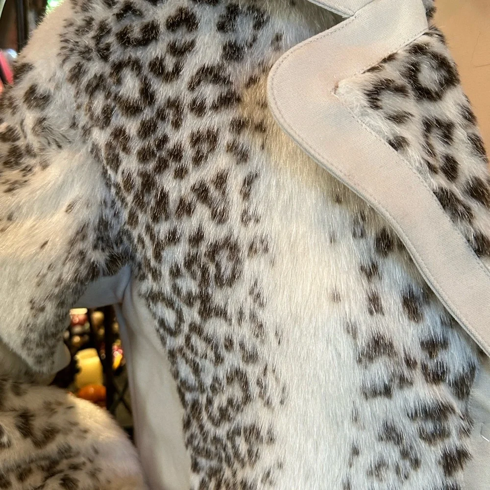St. John Faux Fur Animal Print Coat - Picture 8 of 9